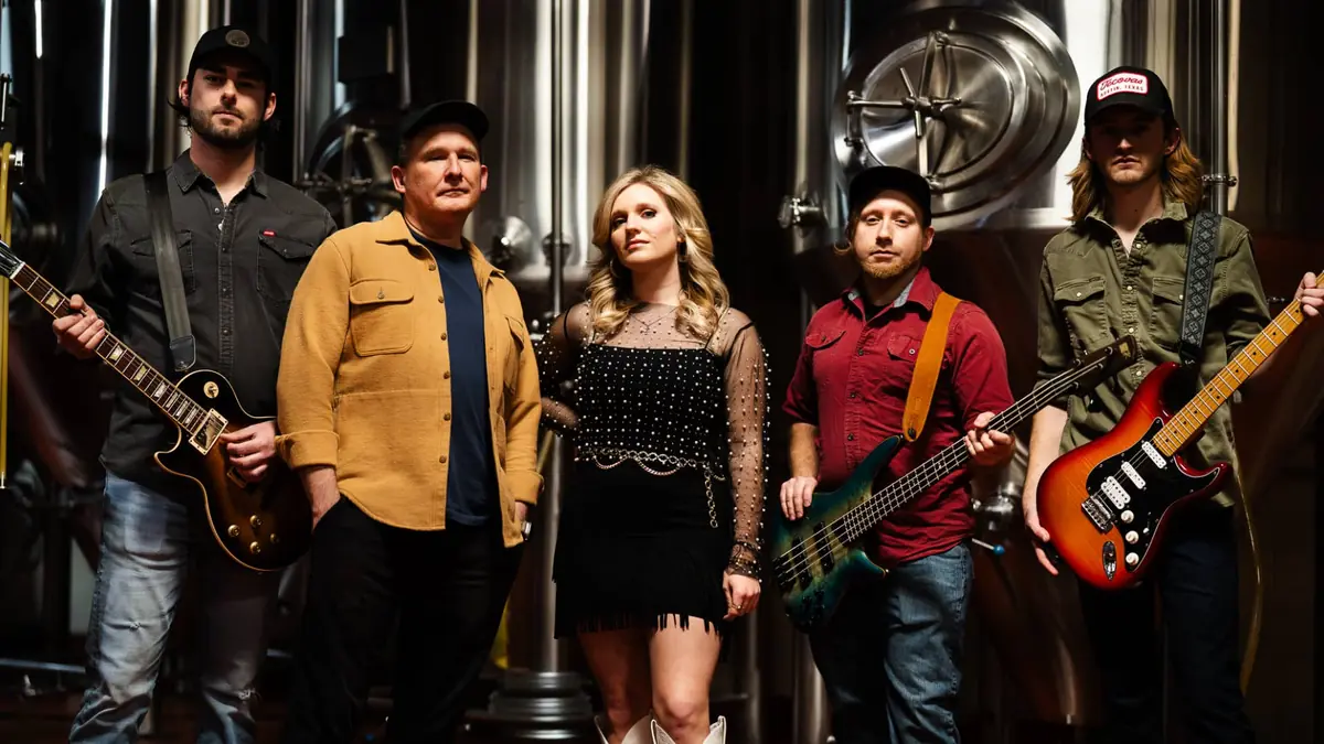 Scott Wolverton - The West on 34 Tour at Carol's Pub — Live country music performance by Scott Wolverton with Andrew Martinez at Carol's Pub.